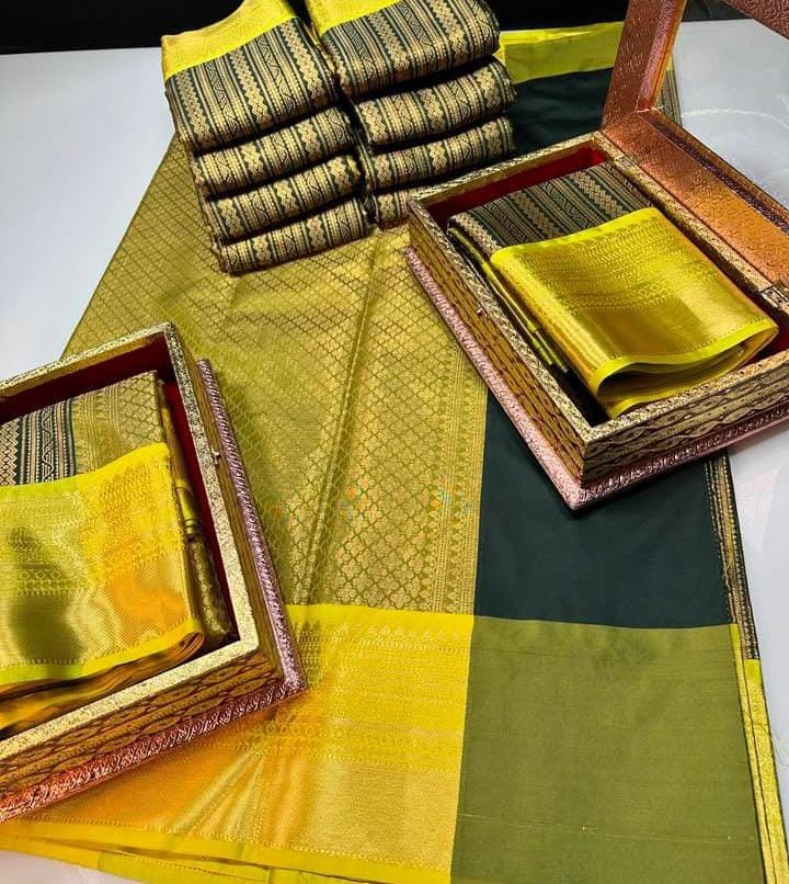 Beautiful Brocade Banarase Silk Saree With Blouse