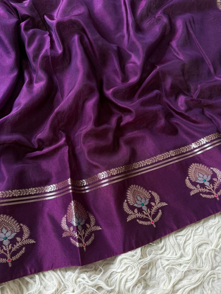 Stunning Munga Banarase Silk Saree