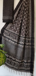 Temple Border Linen Cotton Saree With Blouse