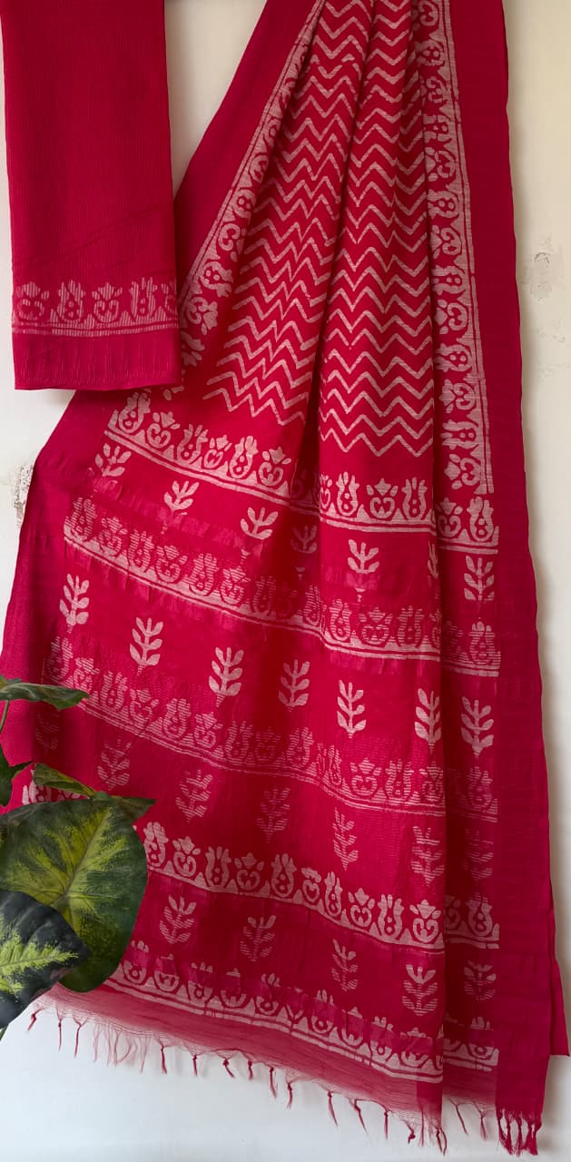 Temple Border Linen Cotton Saree With Blouse