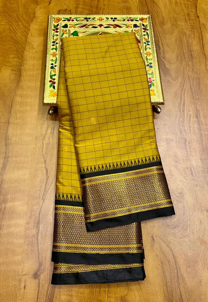 Beautiful Gadwal Silk Cotton Check Saree With Blouse