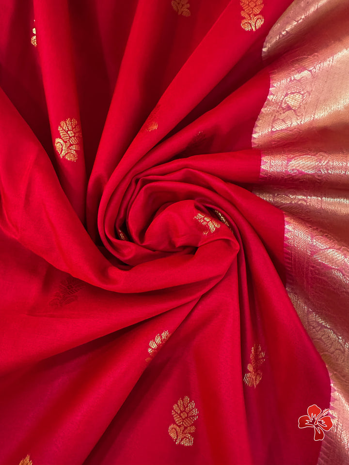 Beautiful Gadwal Silk Saree Jaw Dropping Sensational Hit