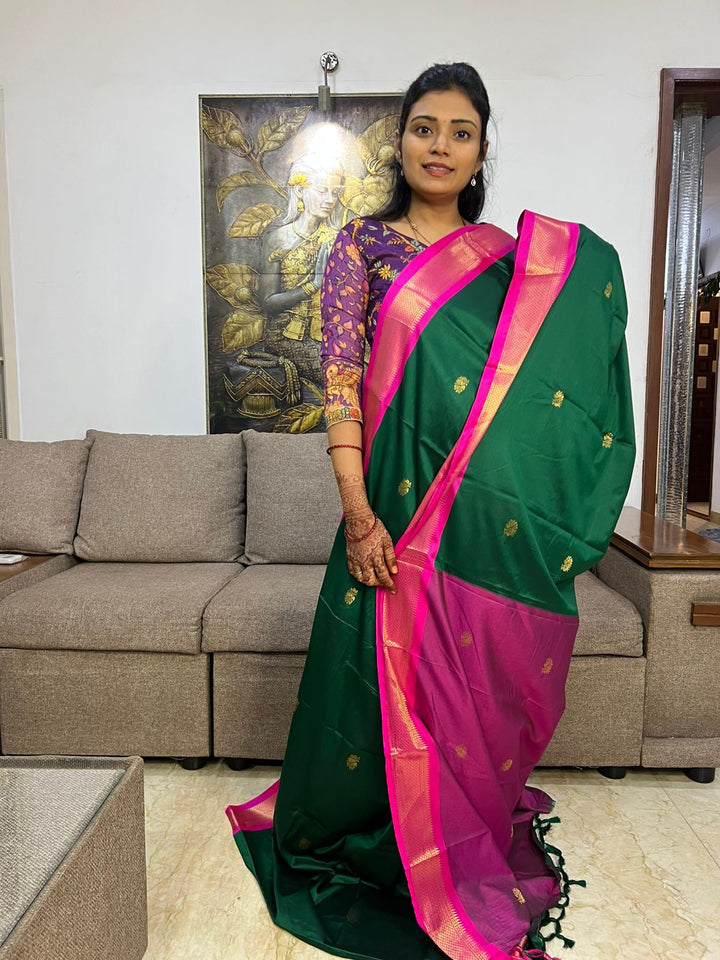 Beautiful Gadwal Silk Saree With Blouse