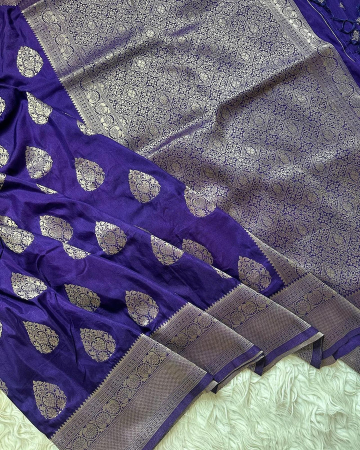 Beautiful Mashru Silk Banarse Saree With Blouse