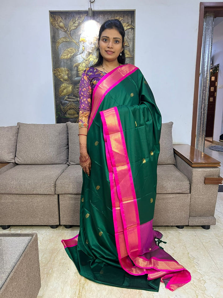 Beautiful Gadwal Silk Saree With Blouse